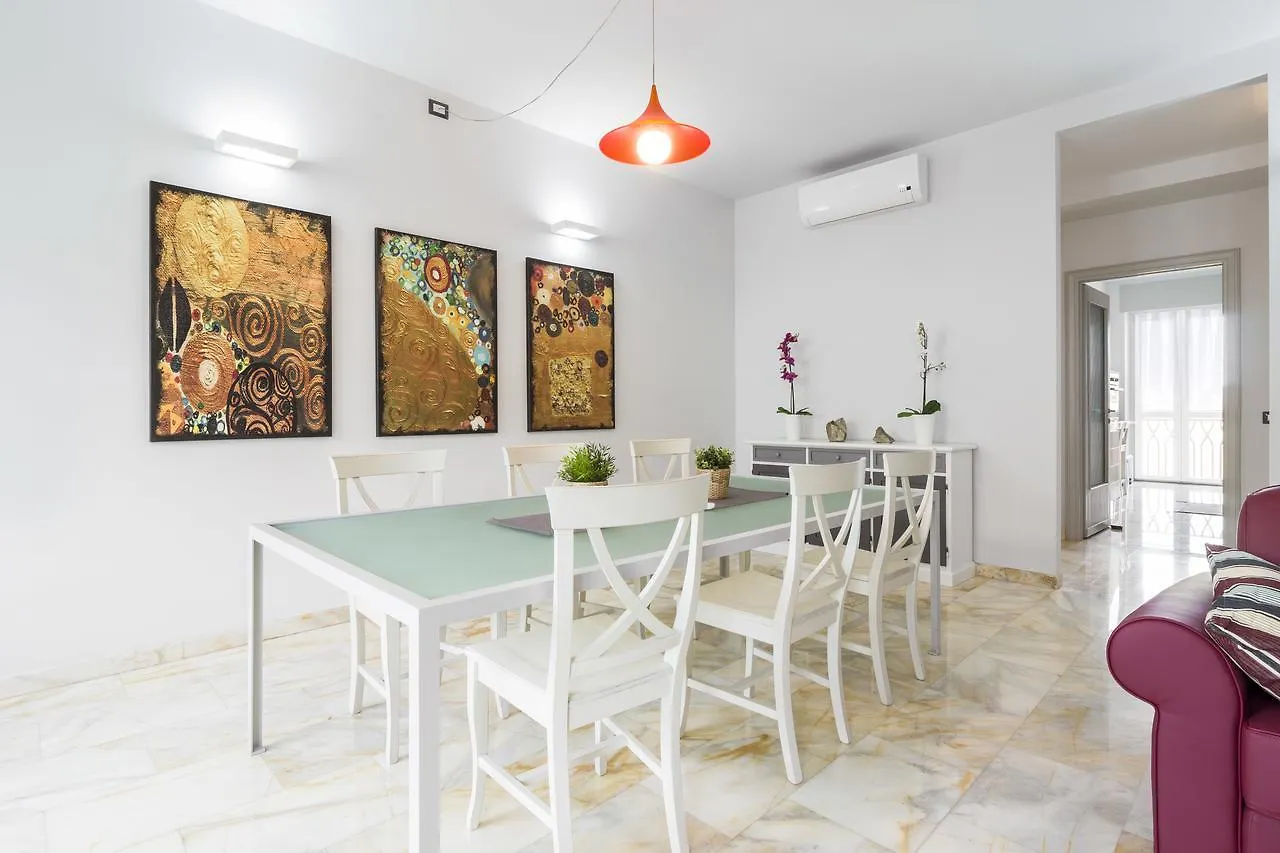 Primopiano - Rg12 Apartment Milan